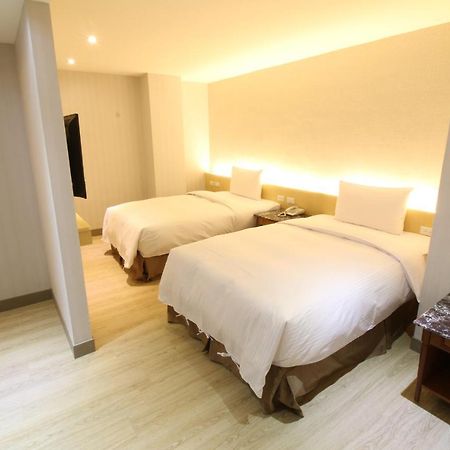 Simple Life Kaohsiung Hotel Exterior photo