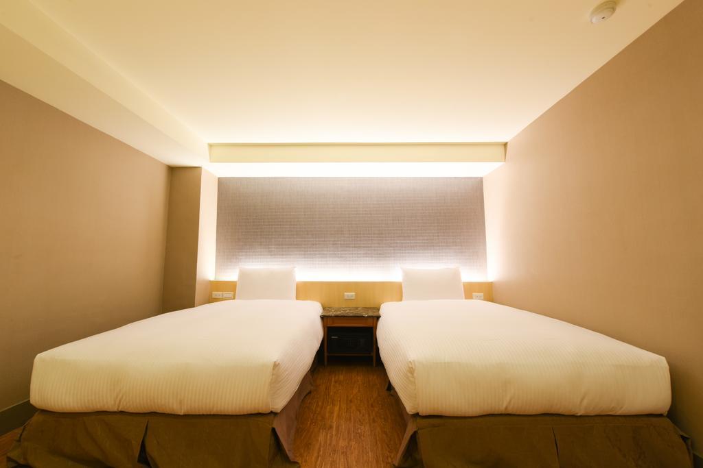 Simple Life Kaohsiung Hotel Exterior photo