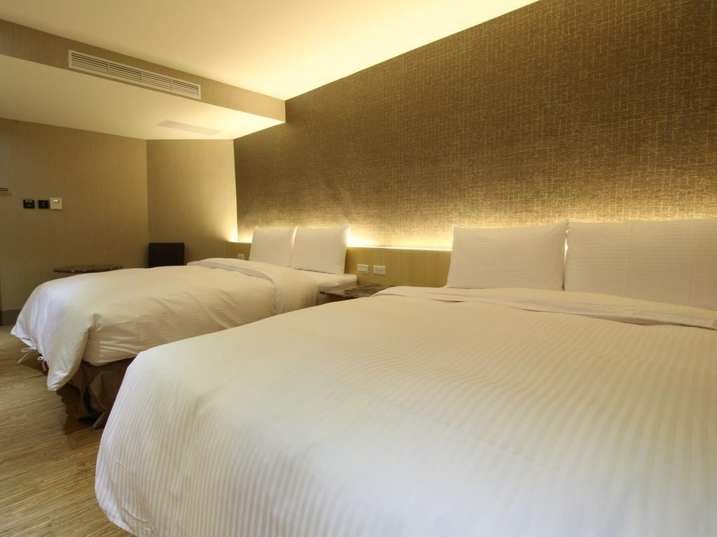 Simple Life Kaohsiung Hotel Exterior photo
