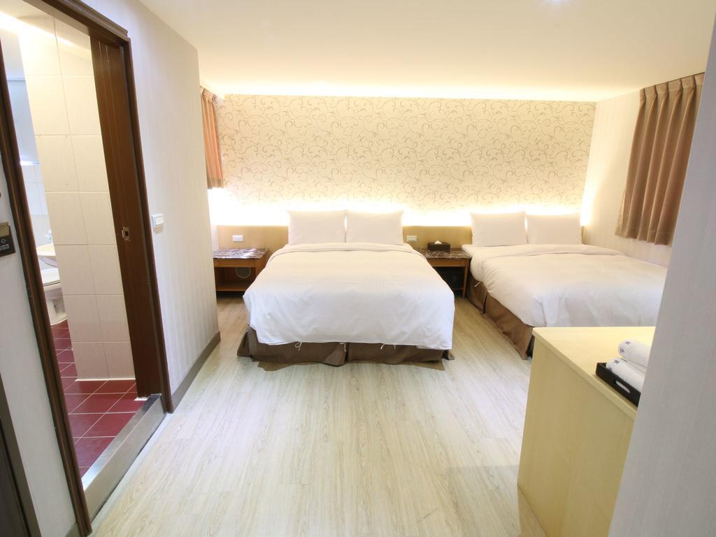 Simple Life Kaohsiung Hotel Exterior photo