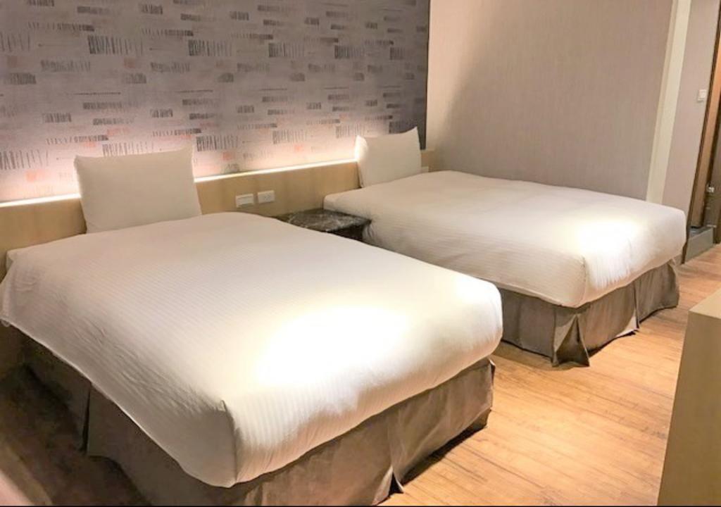Simple Life Kaohsiung Hotel Exterior photo