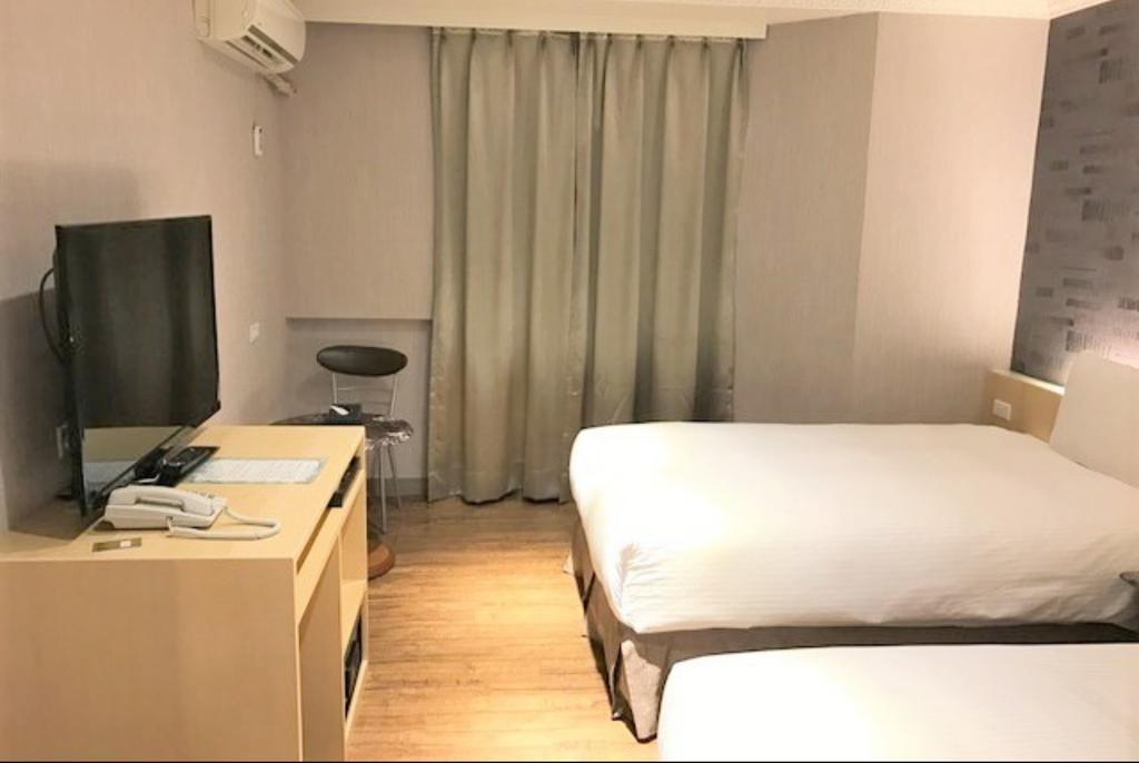 Simple Life Kaohsiung Hotel Exterior photo