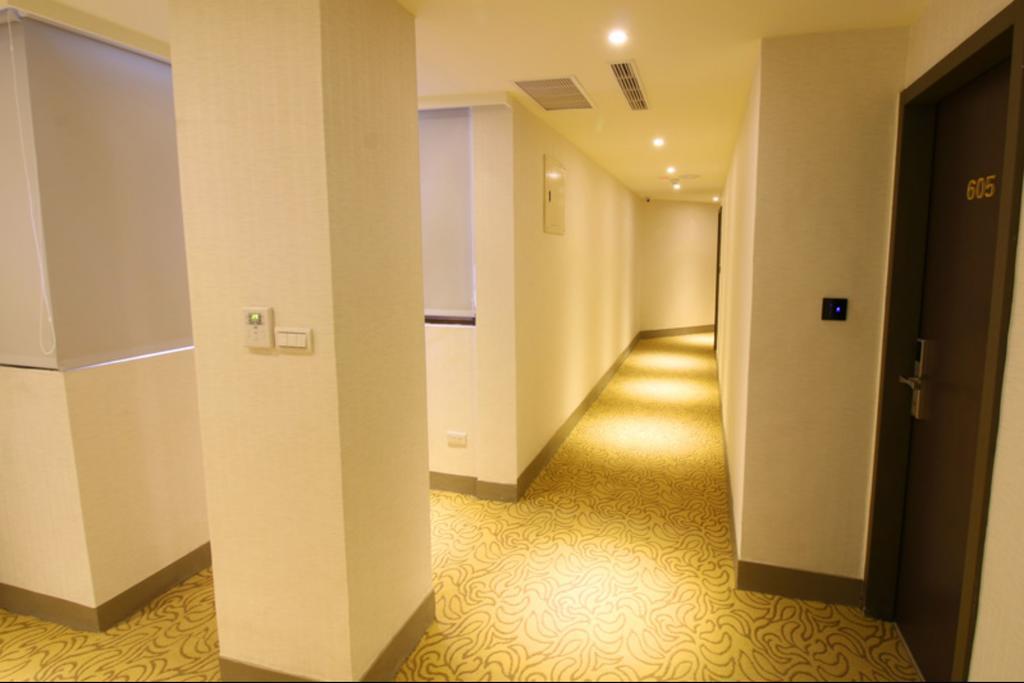 Simple Life Kaohsiung Hotel Exterior photo
